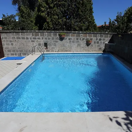 Ambrosio Relais