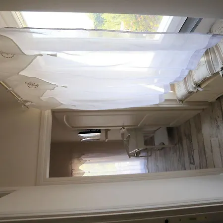 Oda ve Kahvaltı Ambrosio Relais 4*